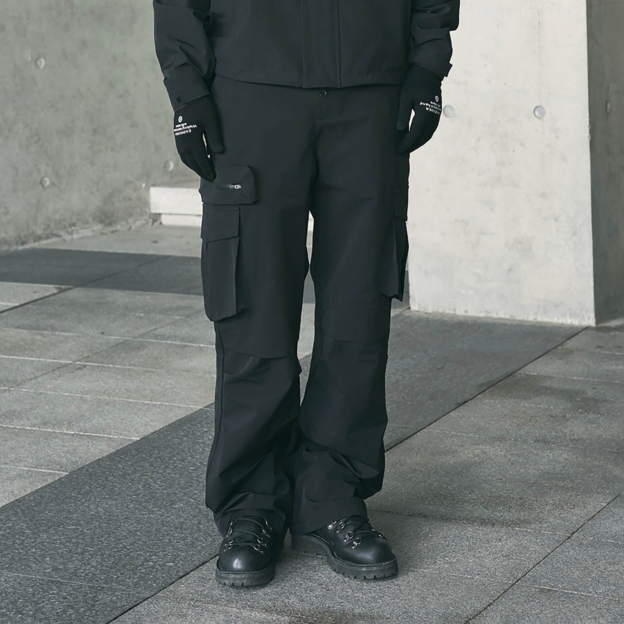 Modern Multi-Pocket Pleated Waterproof Pants
