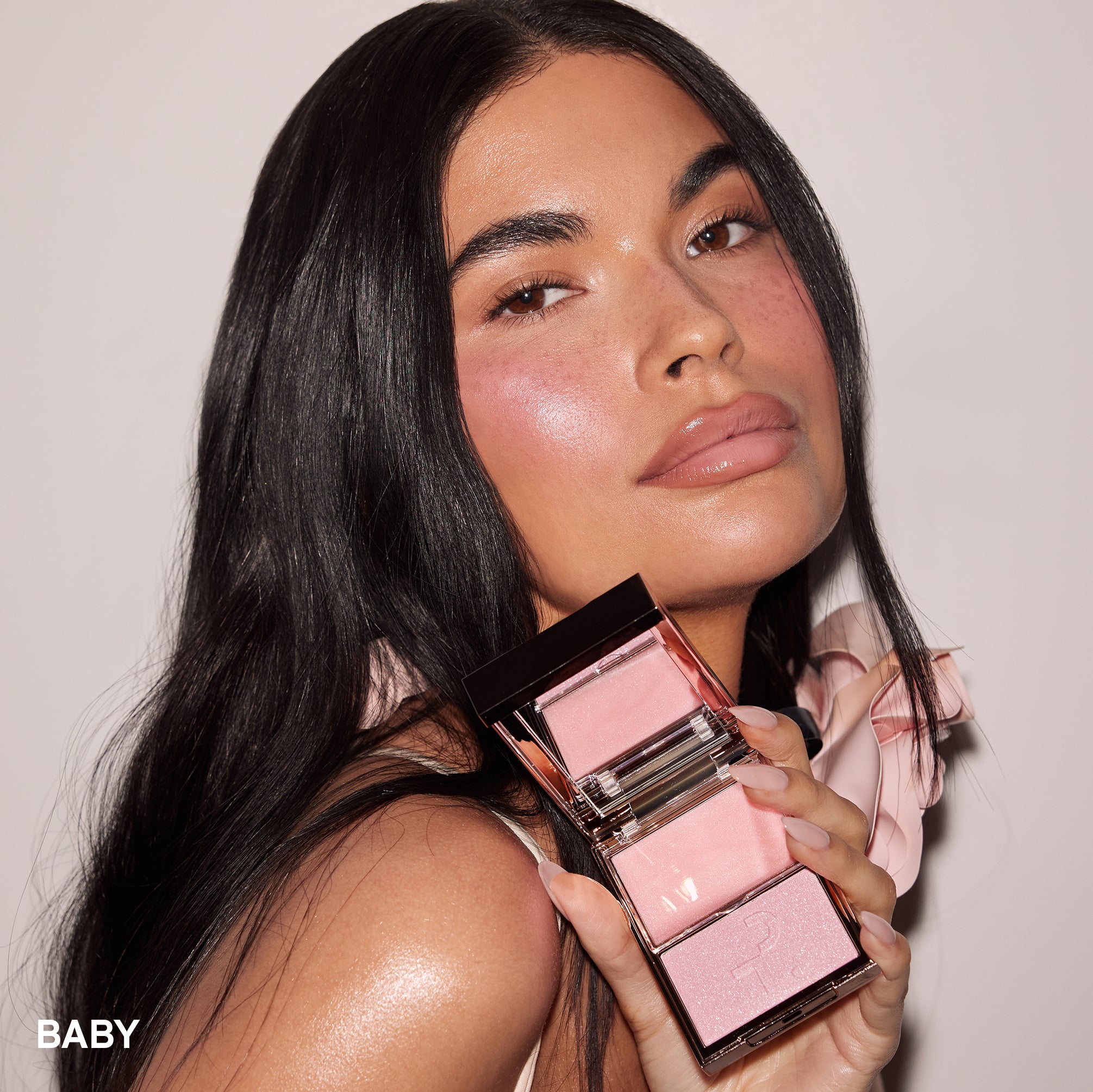 Major Glow Crème & Powder Light Reflecting Translucent Highlighter Duo, image 27 of 45